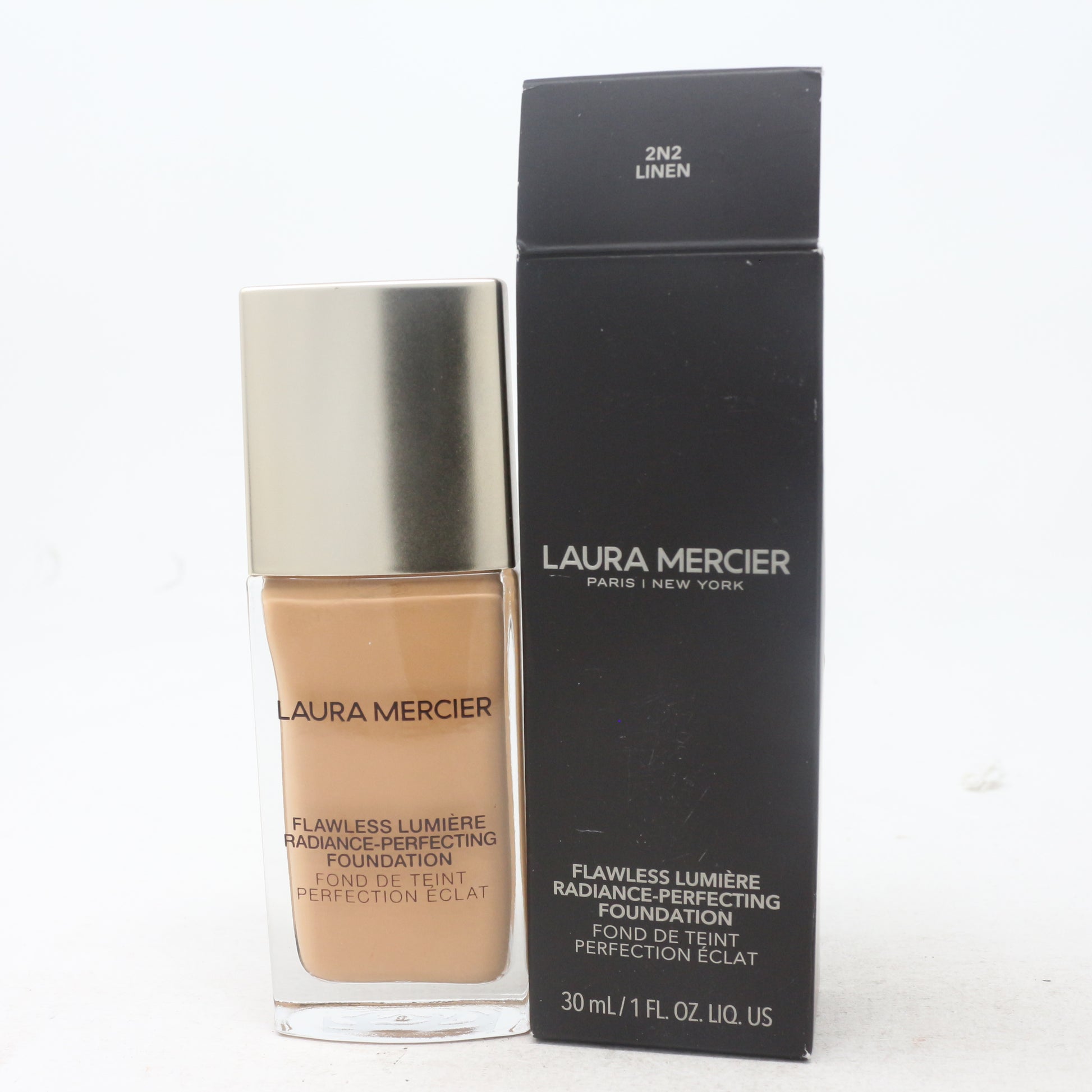 Flawless Lumiere Radiance-Perfecting Foundation 30 ml