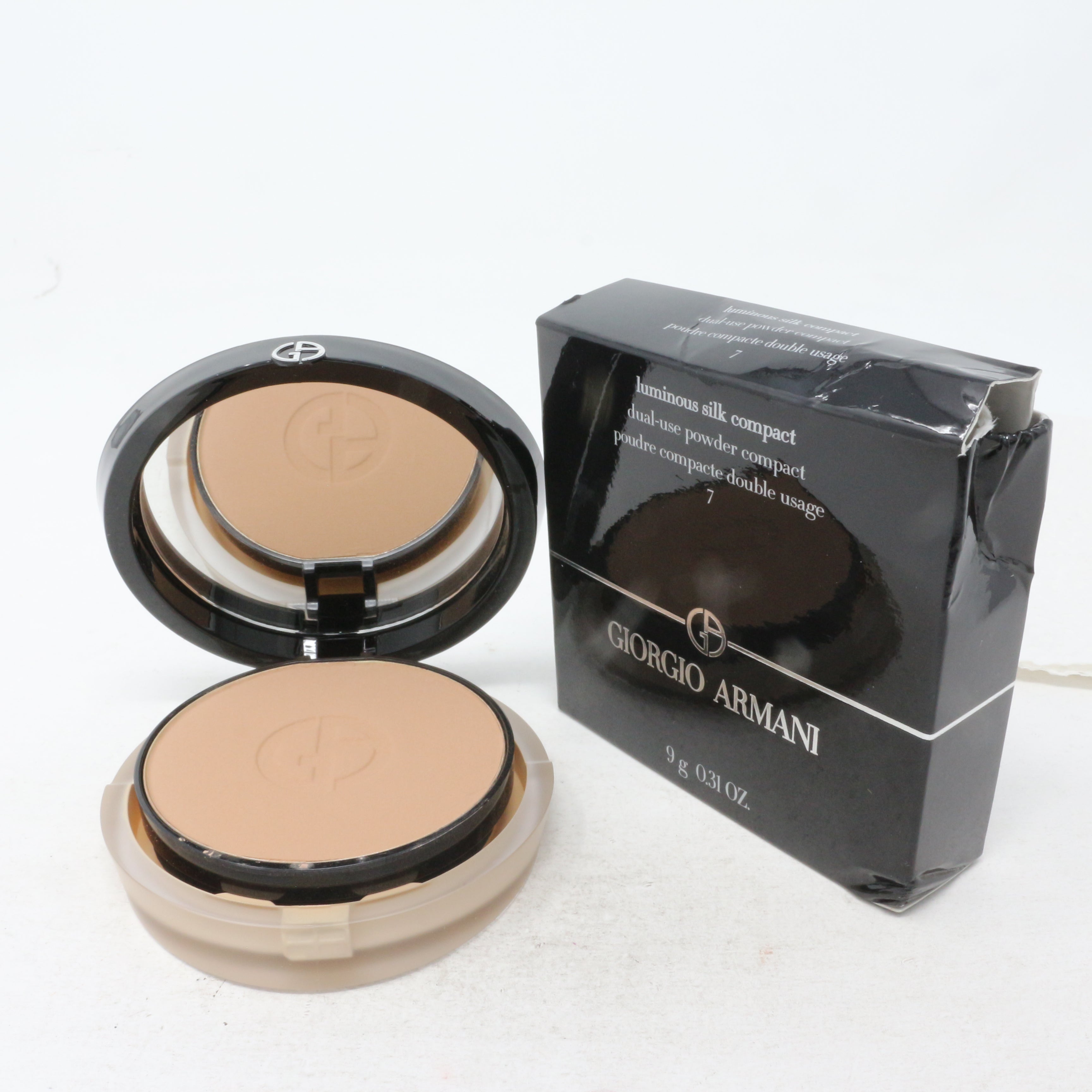 Giorgio Armani Luminous Silk Powder Compact 9 g Eaudeluxe