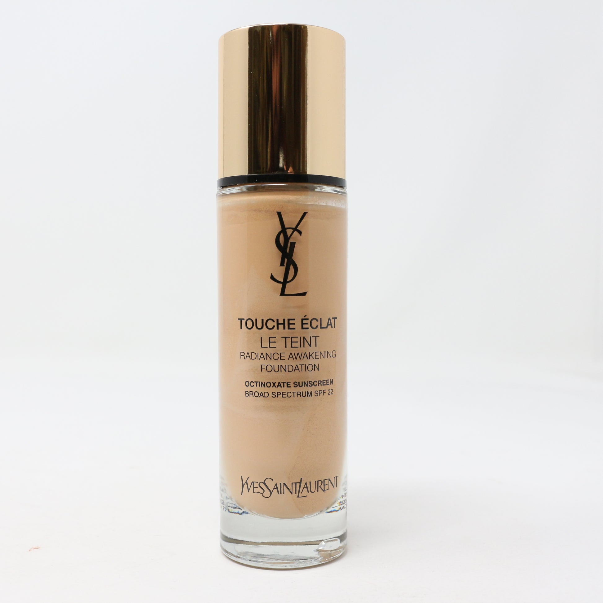 Touche Eclat Radiance Foundation